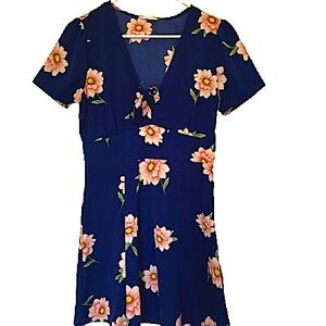 ALTAR’D STATE NAVY BLUE FLORAL PATTERNED SHORT SLEEVE DRESS TIE FRONT SIZE M
